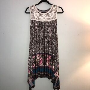 Kate & Mallory Crochet & Peony Dress Size Large​​​​